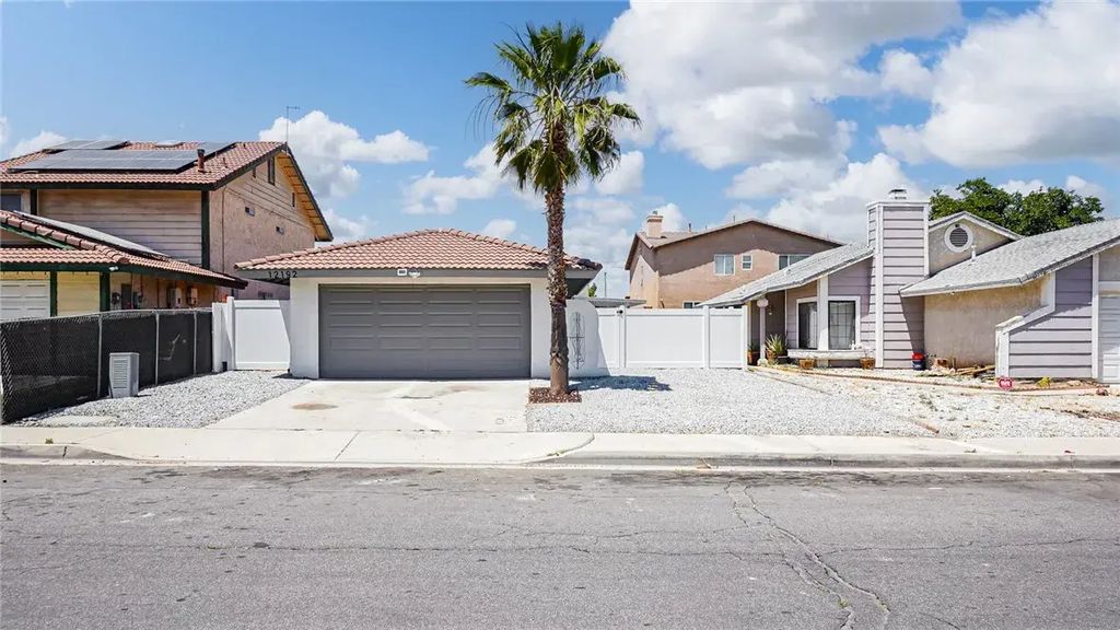 12192 Pluto, Victorville