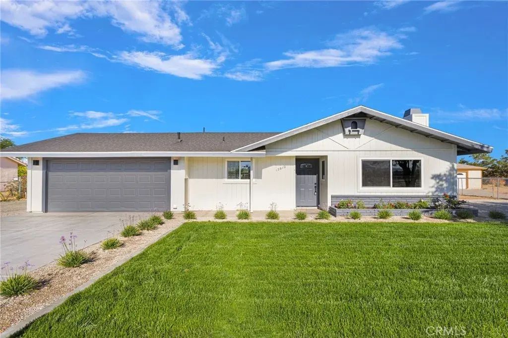 12810 Navajo, Apple Valley
