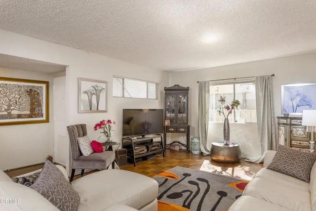 385 Cliff Drive 3, Pasadena