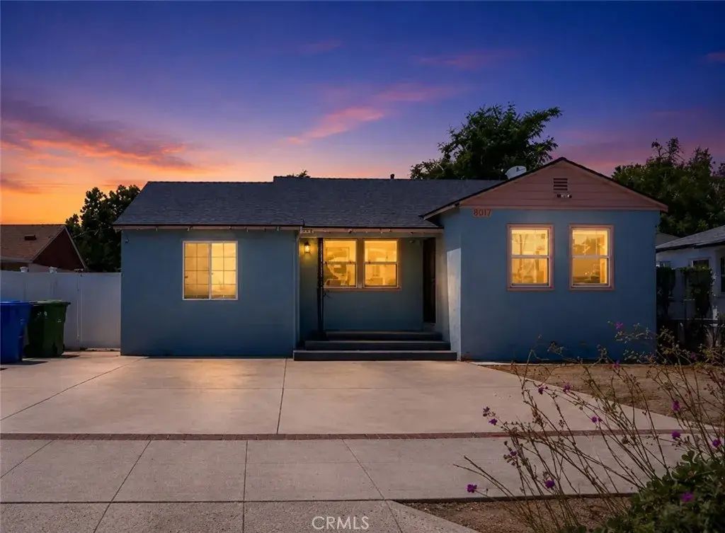 8017 Noble, Panorama City