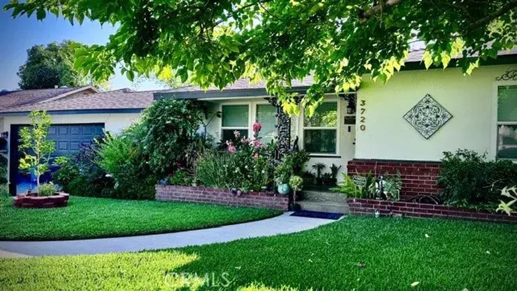 3720 Camellia, San Bernardino