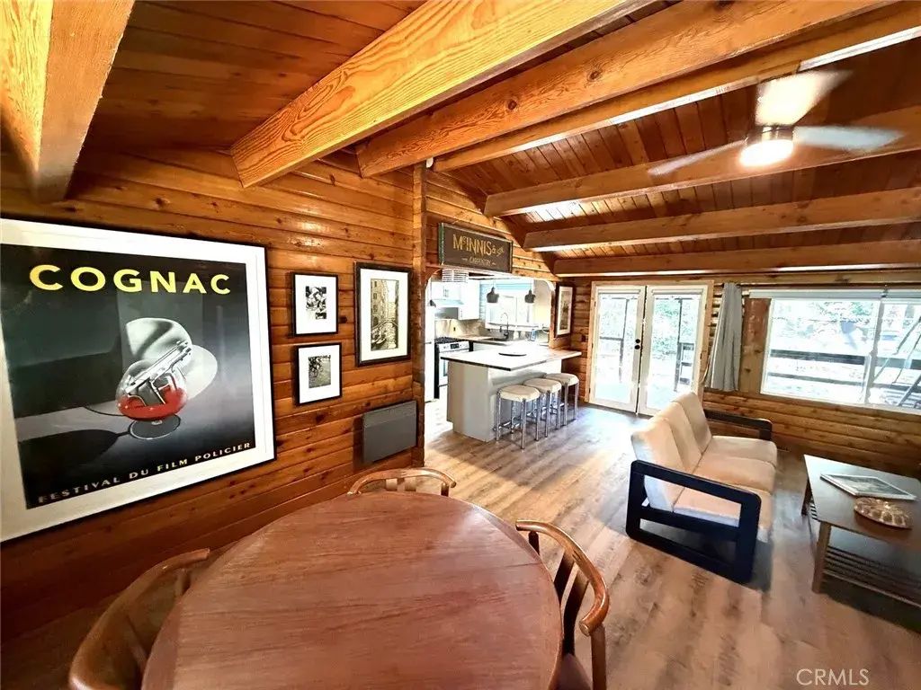 531 Mountain View, Wrightwood