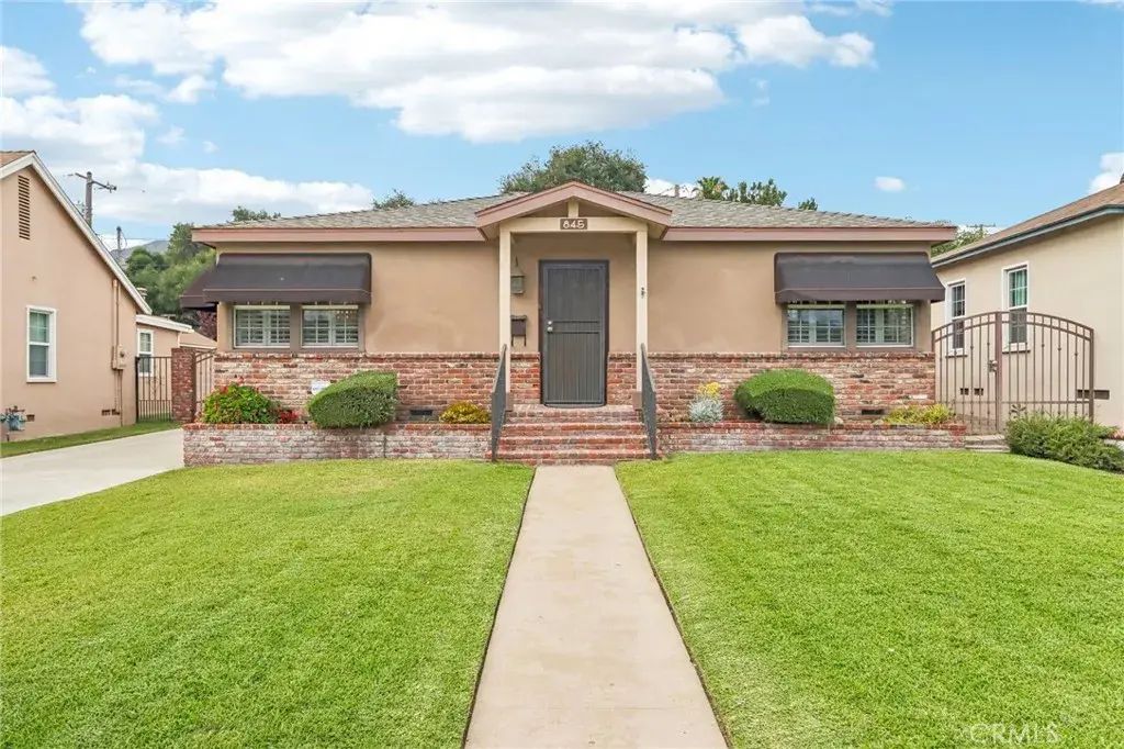 845 Oakdale, Monrovia