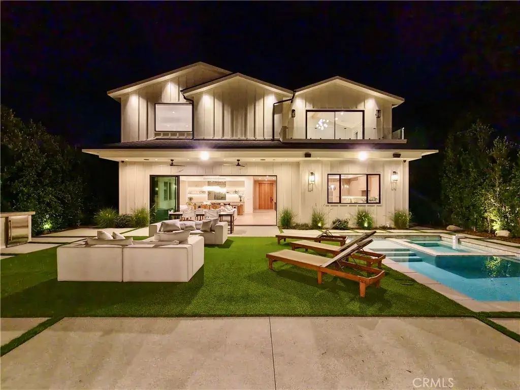 13944 Valleyheart Drive, Sherman Oaks