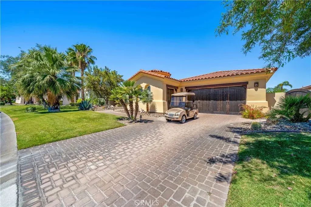 138 Royal Saint Georges Way, Rancho Mirage