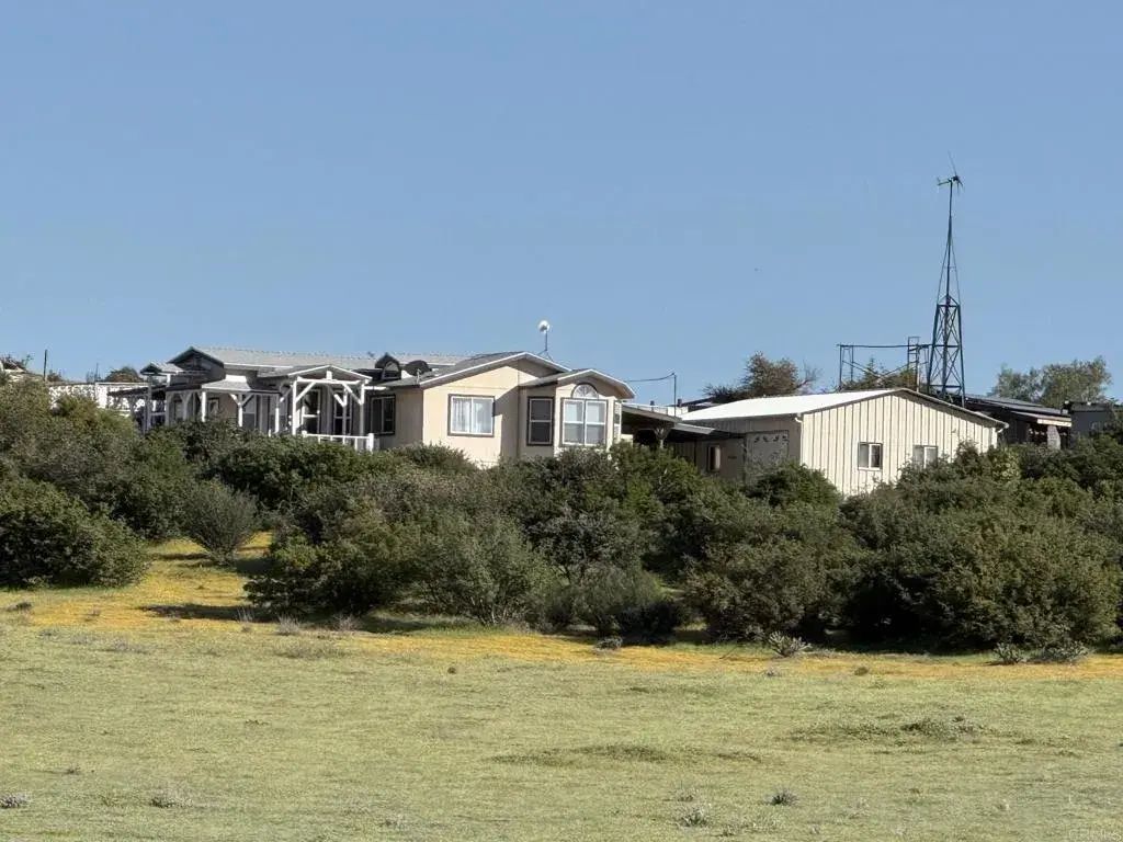 37697 Montezuma Valley Road, Ranchita