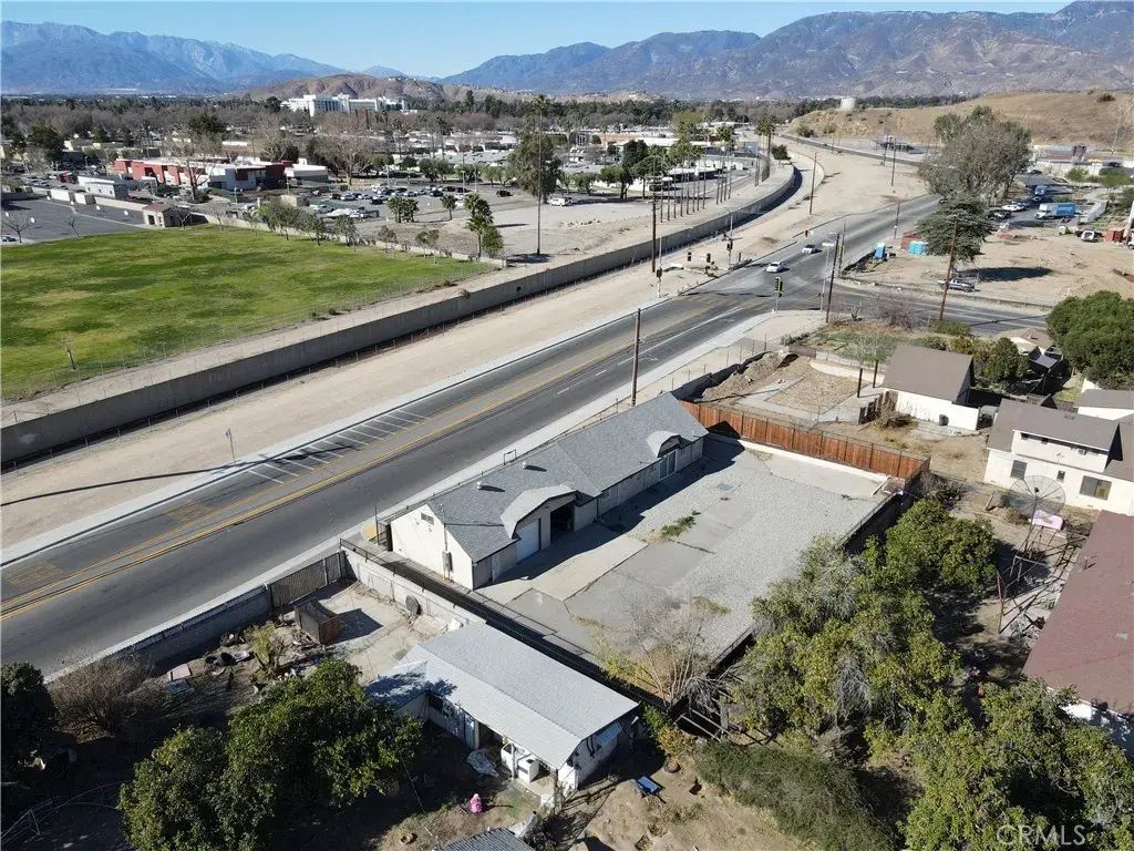6937 Perris Hill Park, San Bernardino
