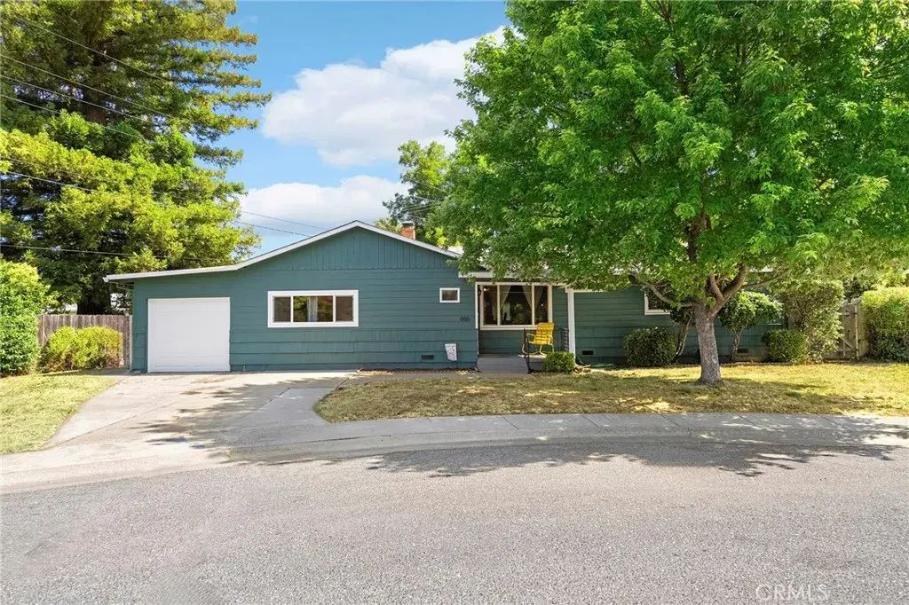 886 Lynn Lane, Chico