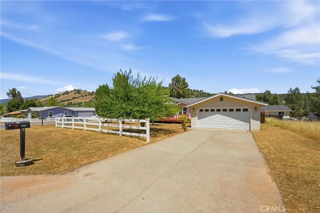 2860 Spring Valley Road, Clearlake Oaks