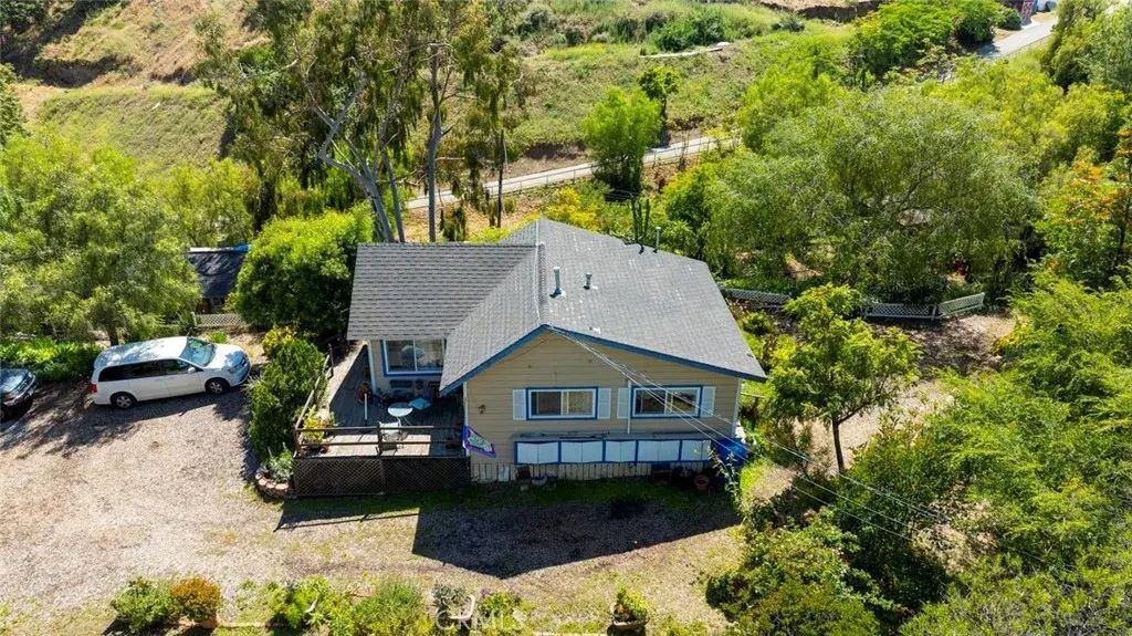10515 Wheatland, Sunland