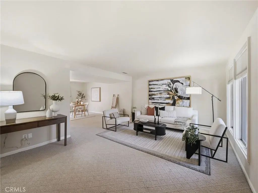 24369 La Glorita, Newhall