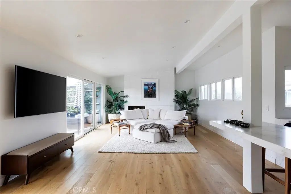 1504 Westcliff Drive 5, Newport Beach