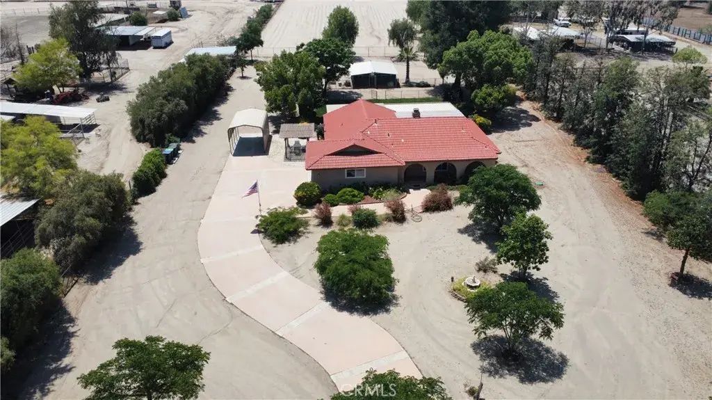 32105 Meadow Blossom Road, Nuevo