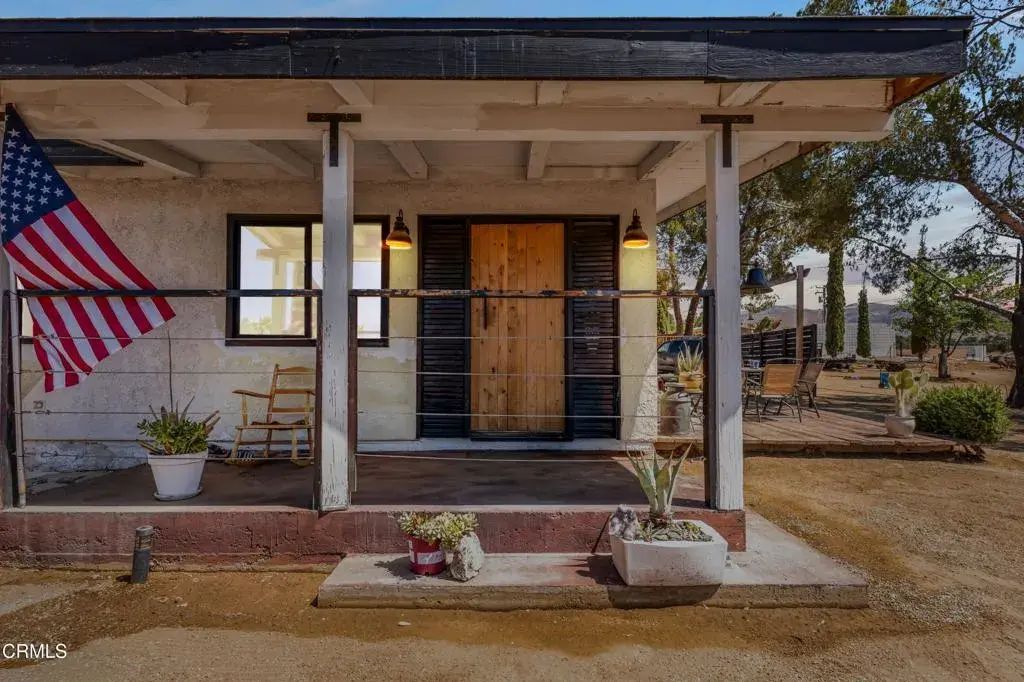 33011 Crown Valley Road, Acton