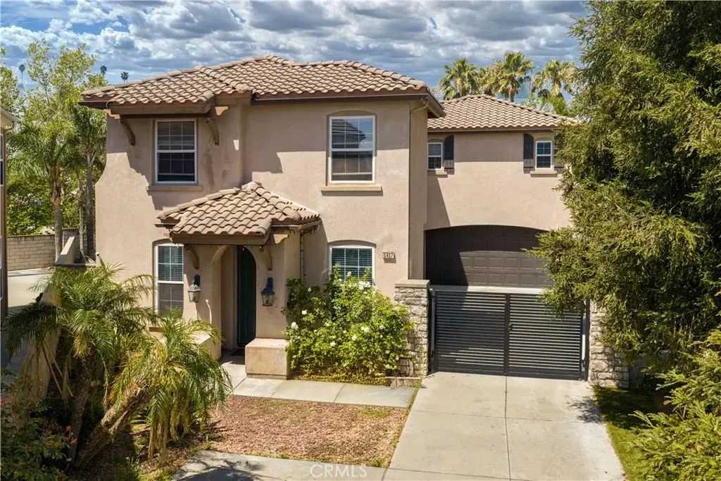 5457 Martingale Way, Fontana