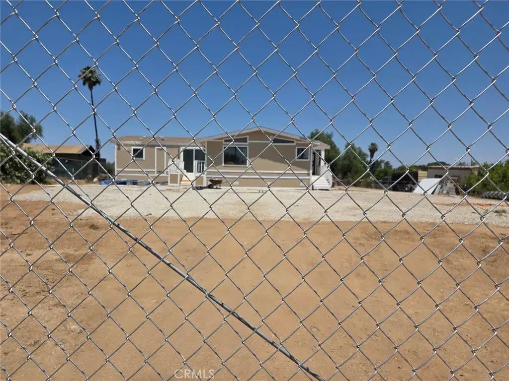21786 Bonham, Perris