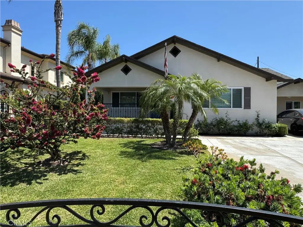 9782 Broadway, Anaheim