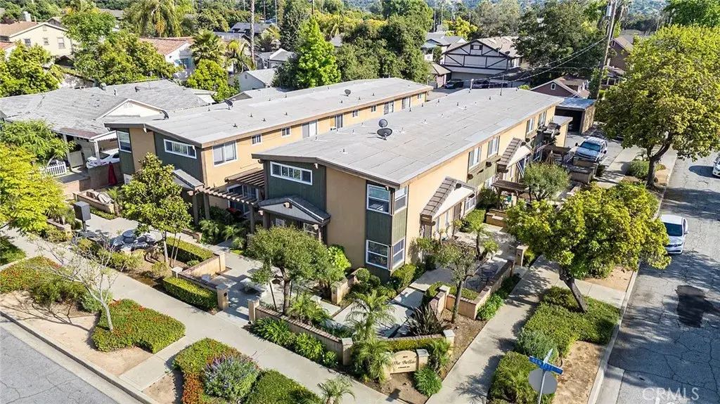 300 E Bennett 10, Glendora