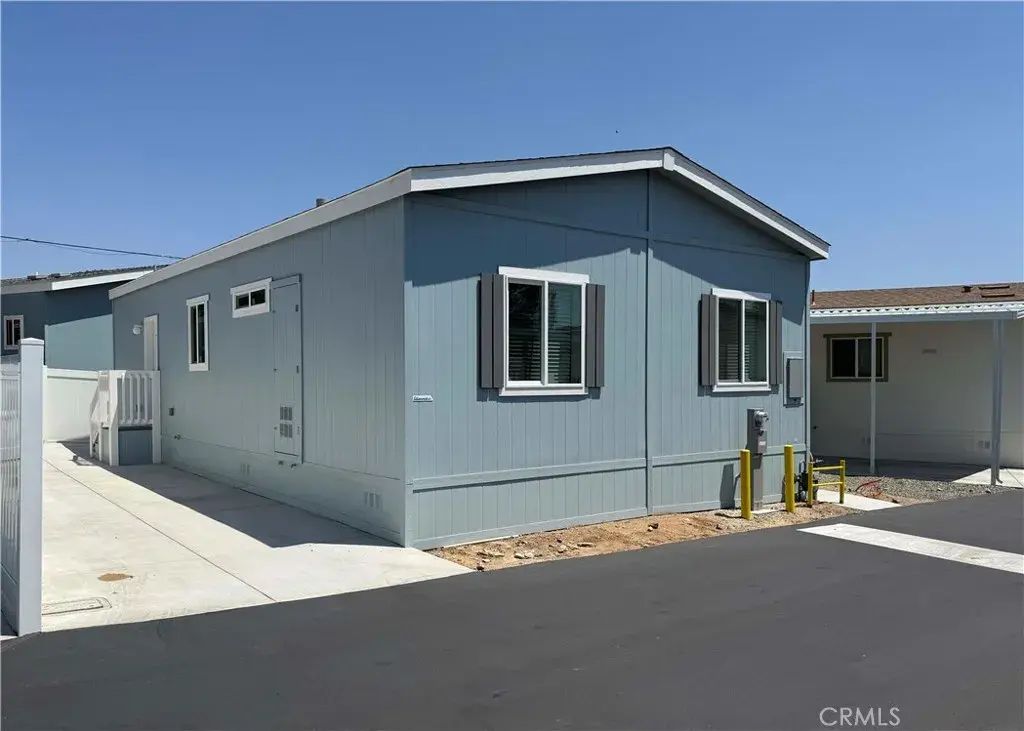 8086 Mission 20, Jurupa Valley