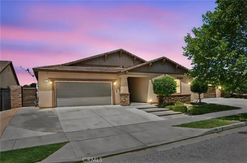 4317 Hernandez, Jurupa Valley