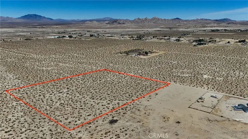 712 Fairlane, Lucerne Valley