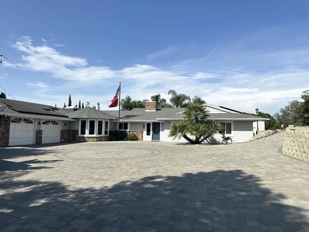 1001 Riverview Drive, Fallbrook