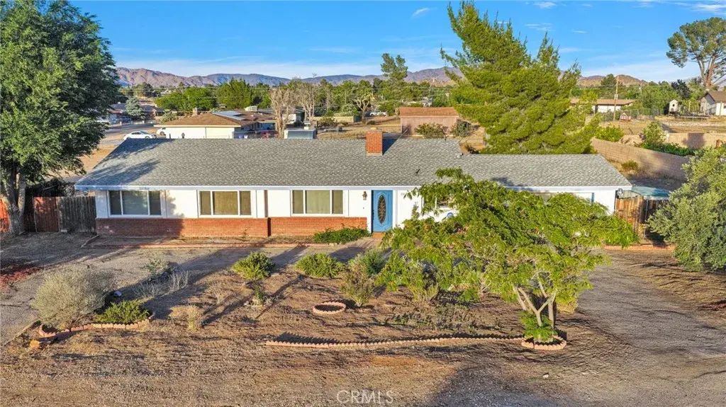 15177 Mendota, Apple Valley
