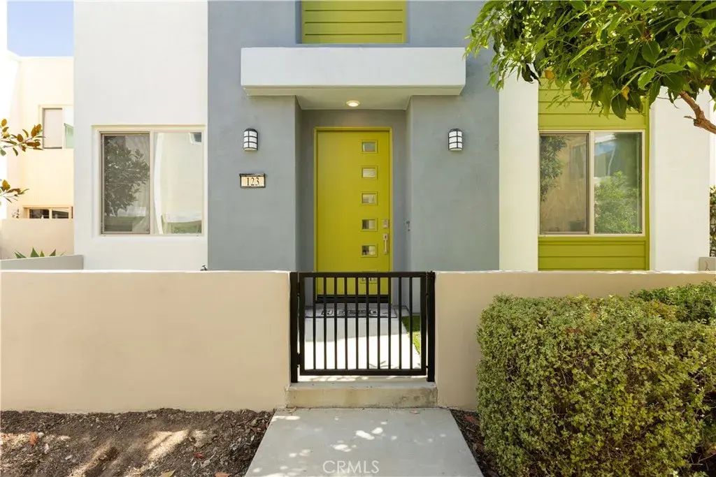 123 Terrapin, Irvine