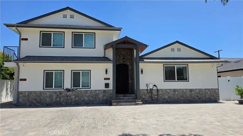 6516 Royer, West Hills