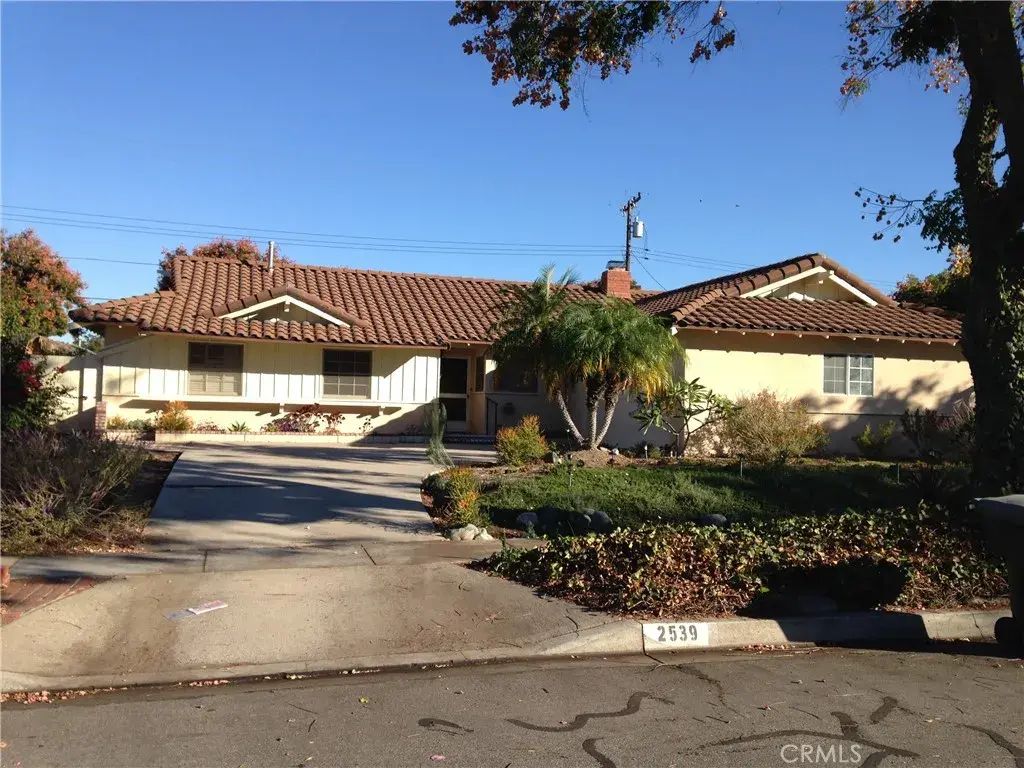 2539 E Seville Avenue, Anaheim