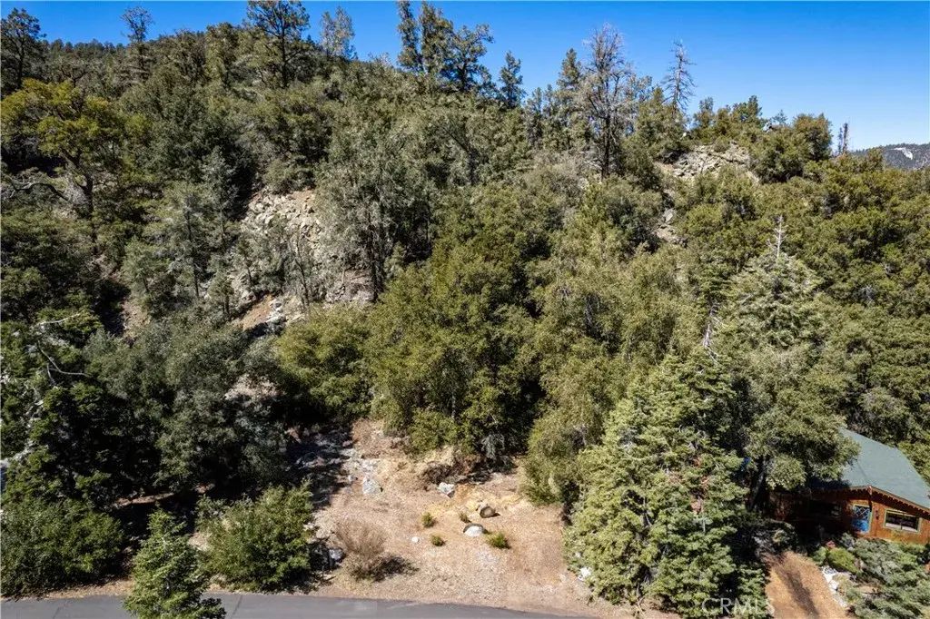1301 Bernina, Pine Mountain Club