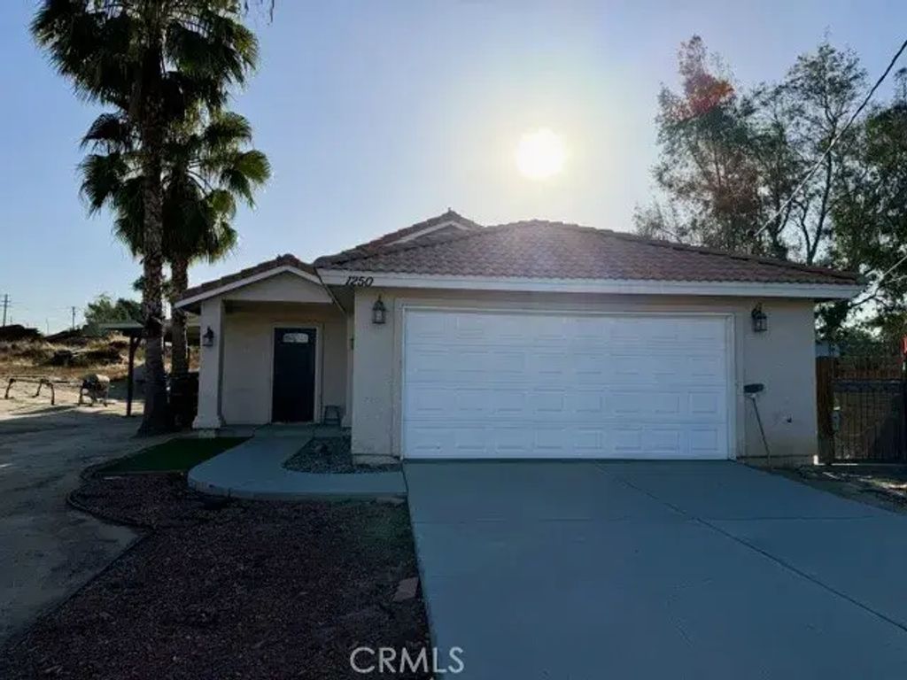 1250 Park, Perris