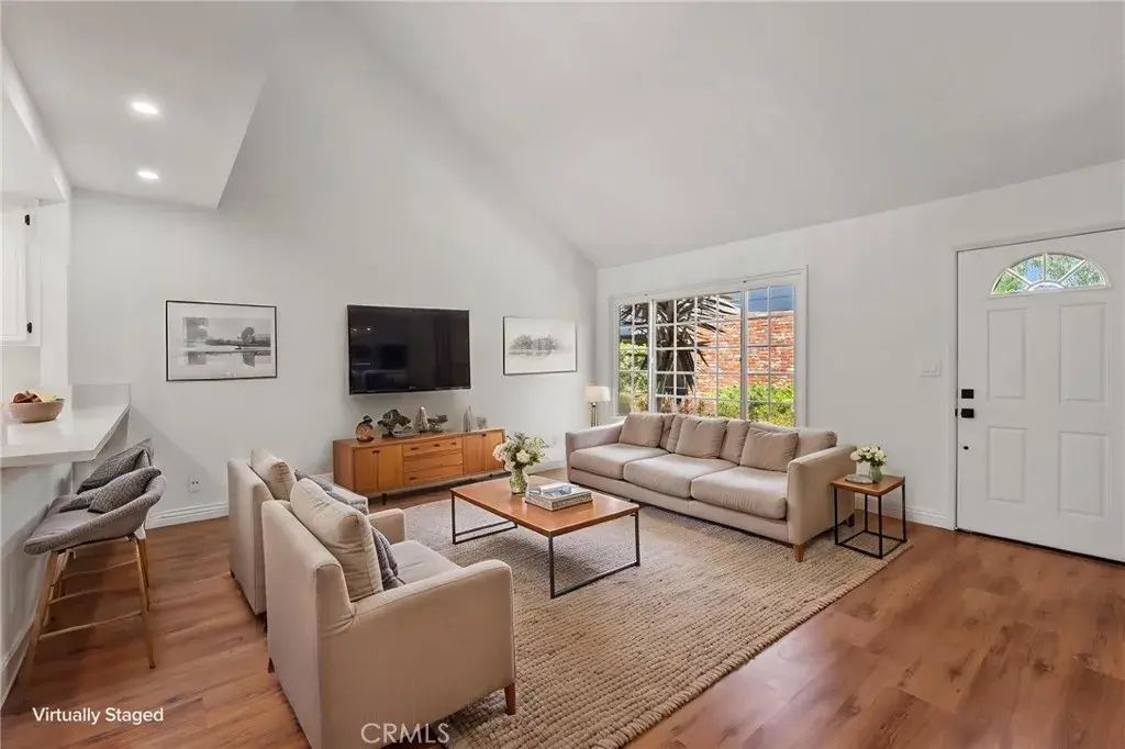 164 Brookline Lane, Costa Mesa