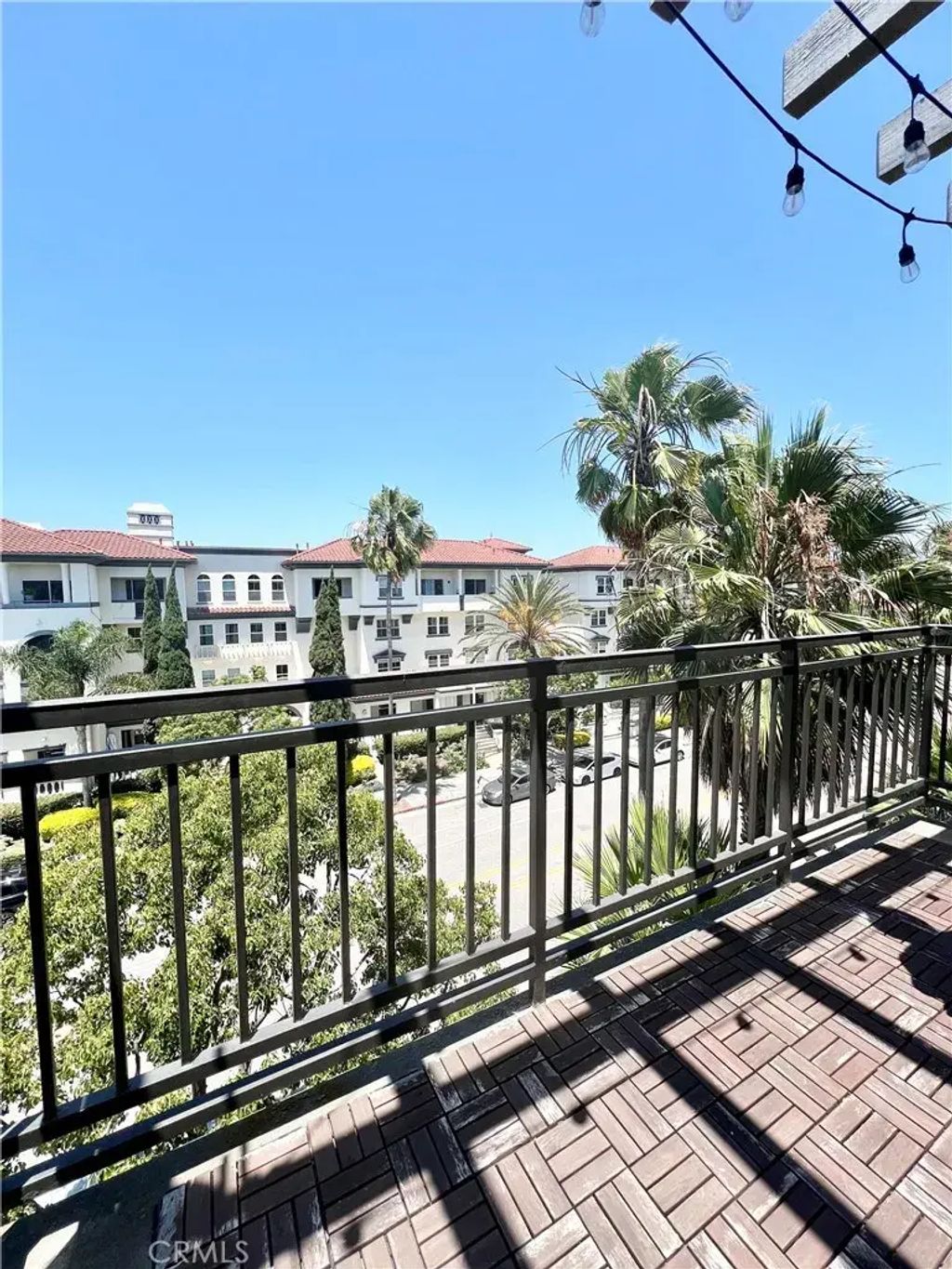 6020 Seabluff Drive 402, Playa Vista
