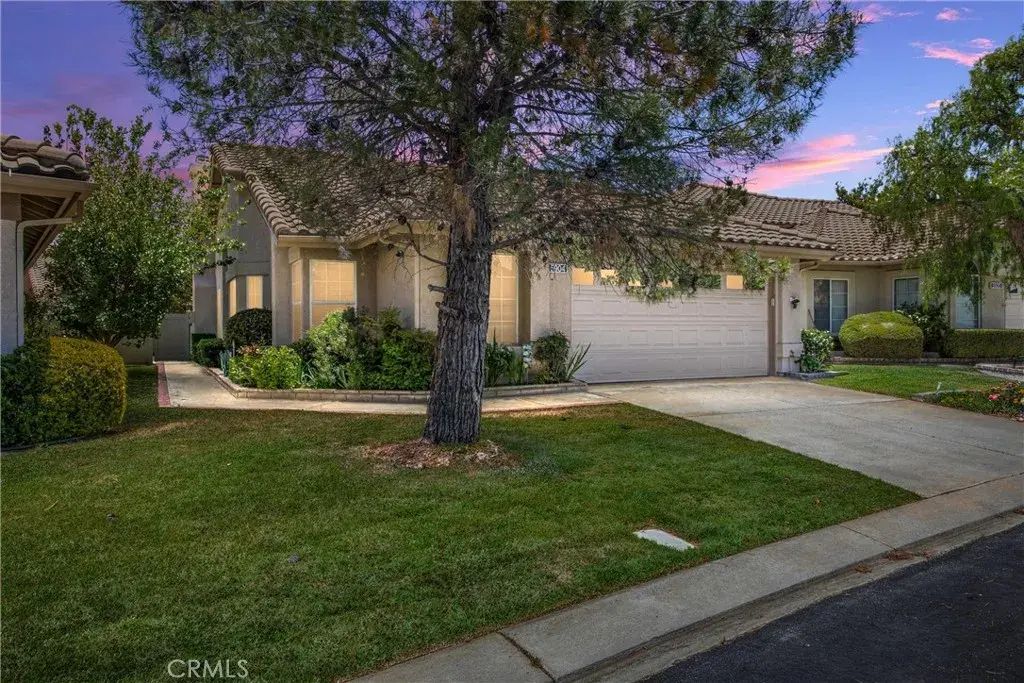 5904 Warwick Hills, Banning