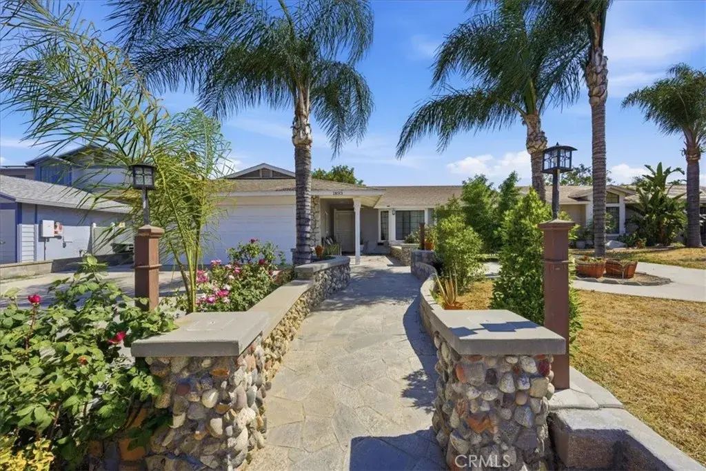 1893 Loma Bonita, Perris