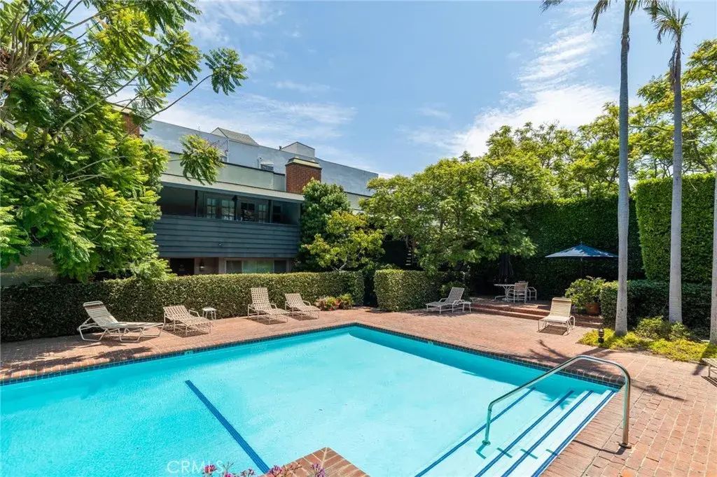 11761 W Sunset, Los Angeles