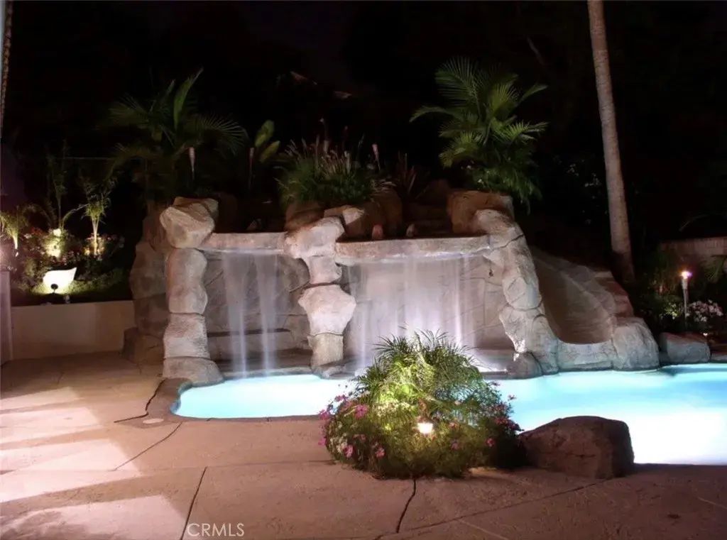 1085 Goldenrose, San Pedro
