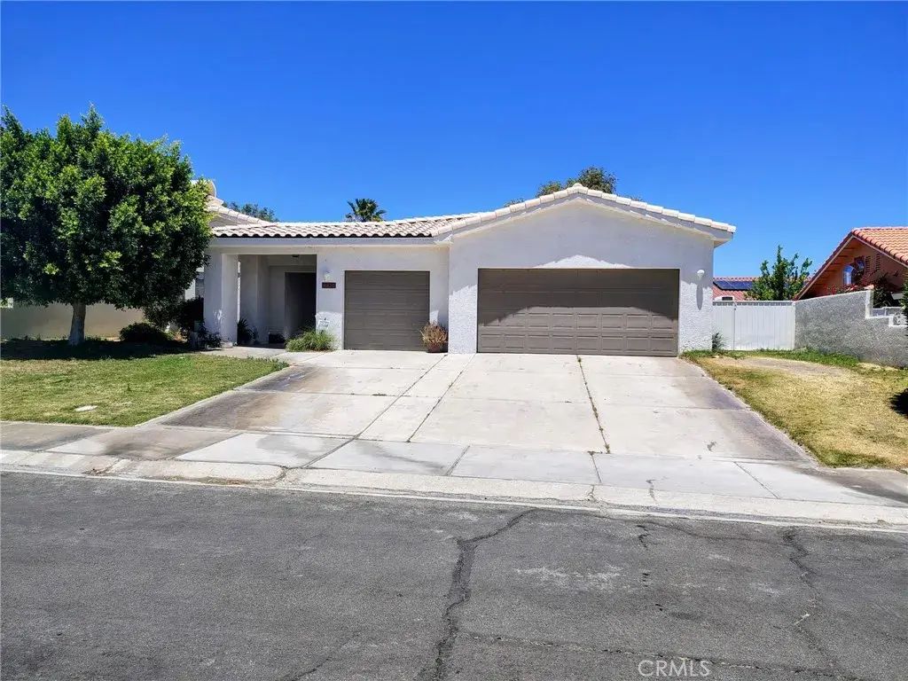67900 Ontina, Cathedral City
