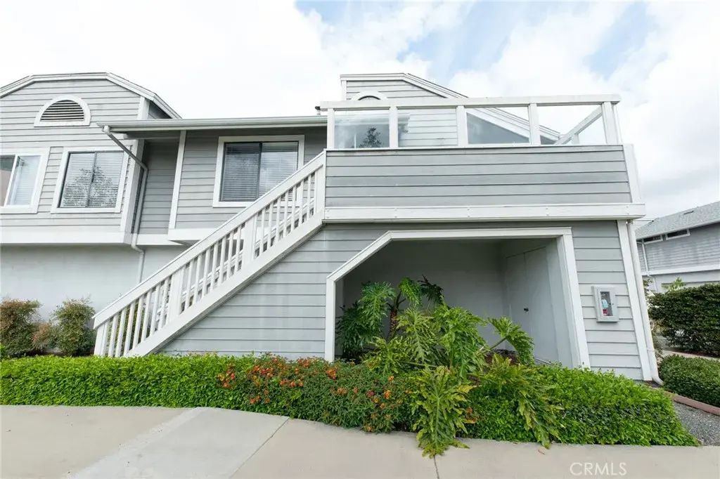 4 Van Buren 313, Irvine