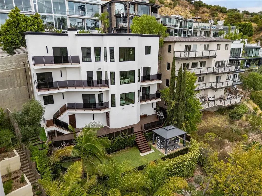 6438 Georgius, Los Angeles