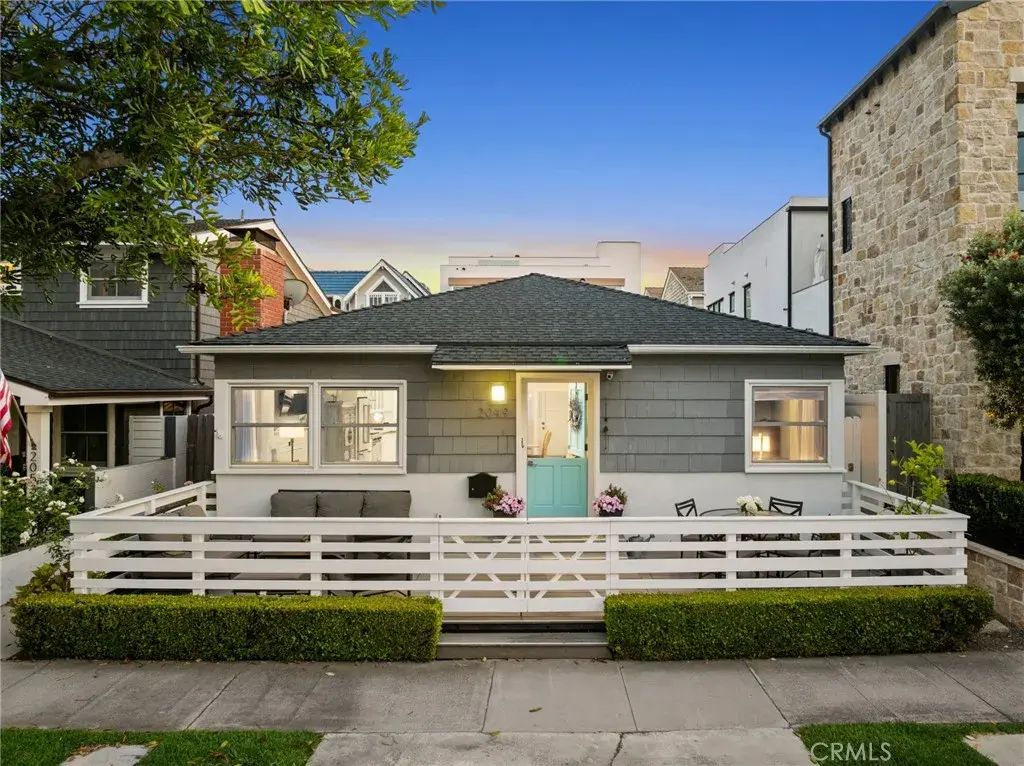 2049 E Ocean Boulevard, Newport Beach