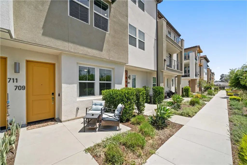 709 Cara Cara Lane, Covina