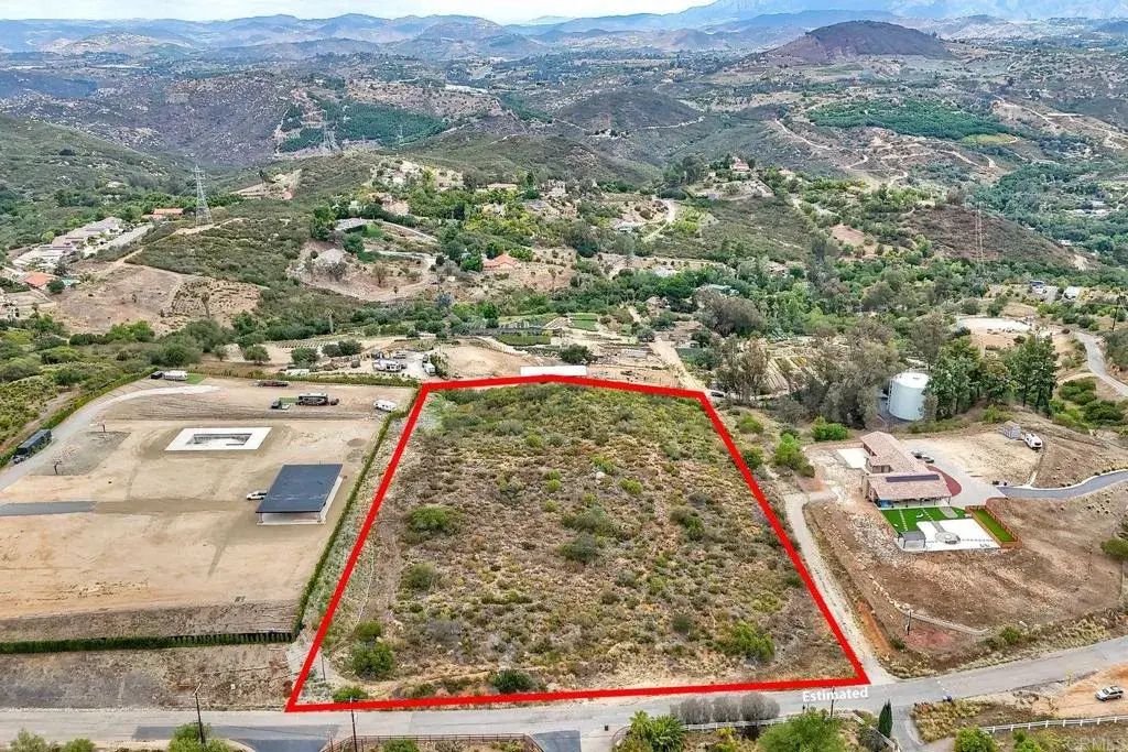 11156 E Meadow Glen Way, Escondido