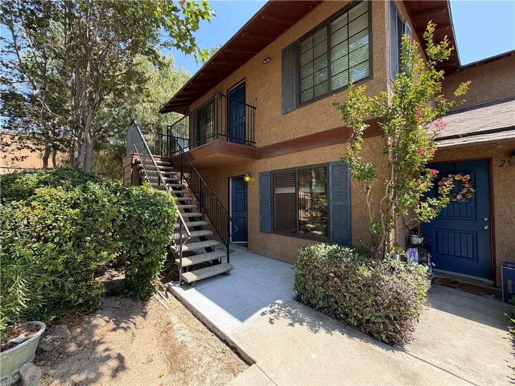 2965 N Orange Olive Road, Orange