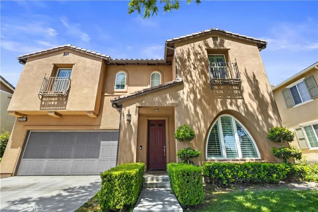 8740 Founders Grove, Chino