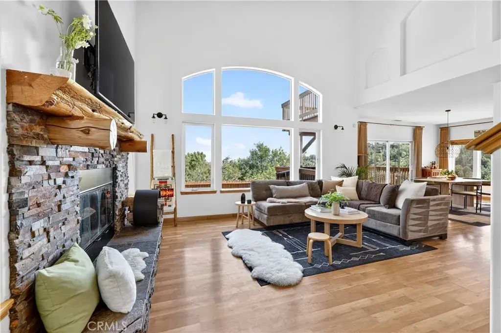 26850 Inyo Court, Lake Arrowhead