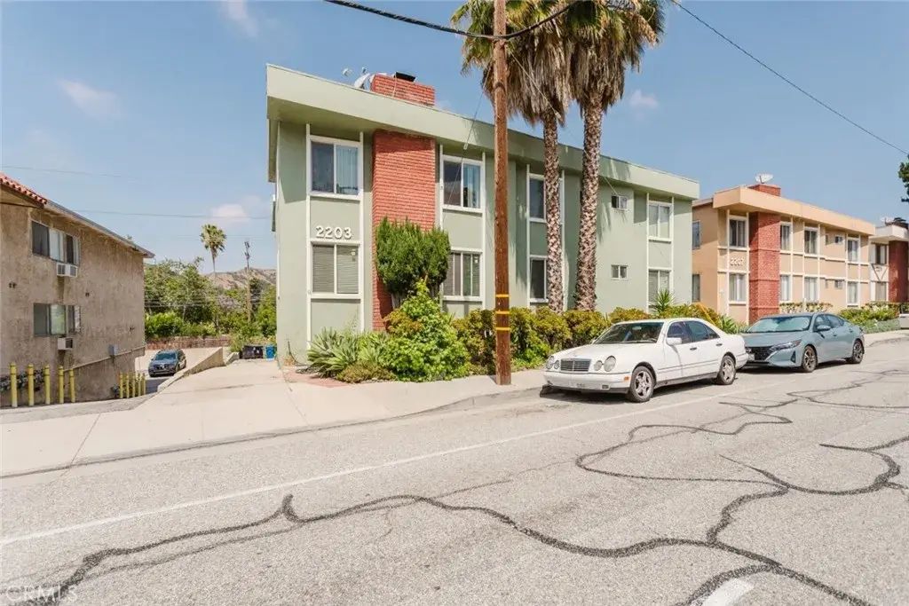 2203 N Verdugo Road 5, Glendale