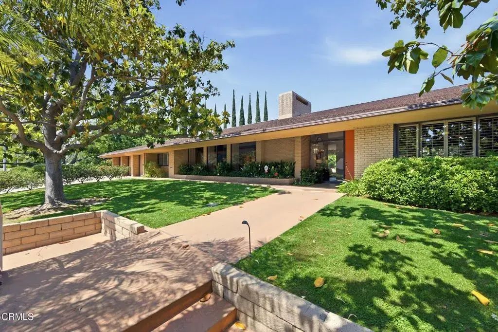 1046 Oak Grove Place, San Marino