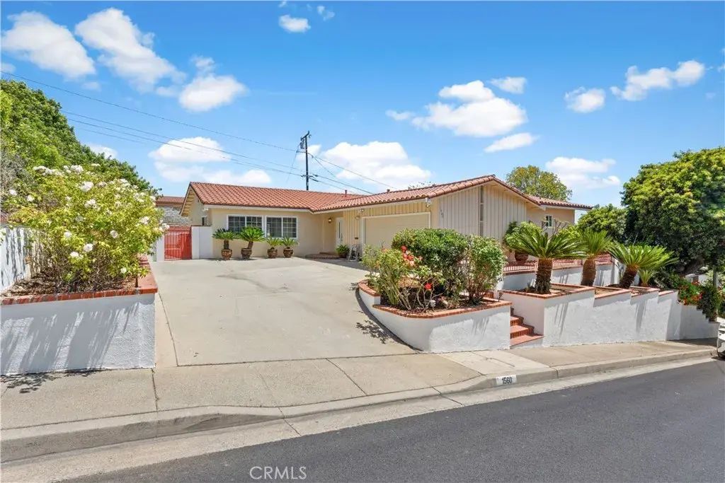 1560 Valley Vista, Monterey Park